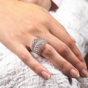 SALVINI ANELLO "FOGLIA"  - Asta Gioielli  - Associazione Nazionale - Case d'Asta italiane