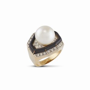 ANELLO GEOMETRICO CON PERLA E DIAMANTI  - Asta Gioielli  - Associazione Nazionale - Case d'Asta italiane
