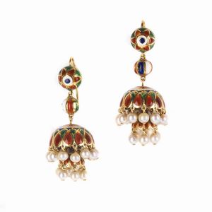 PAIO DI ORECCHINI PENDENTI CON PERLE  - Asta Gioielli  - Associazione Nazionale - Case d'Asta italiane