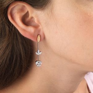 SALVINI PAIO DI ORECCHINI FLOREALI PENDENTI  - Asta Gioielli  - Associazione Nazionale - Case d'Asta italiane