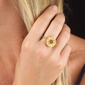 ANELLO STILE ARCHEOLOGICO CON PIETRA DURA  - Asta Gioielli in stile archeologico  - Associazione Nazionale - Case d'Asta italiane