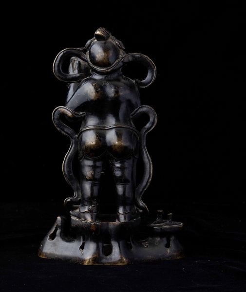 Figura di O'Boy stante in bronzo, Cina, Dinastia Ming, XVII secolo  - Asta Fine chinese works of art - Associazione Nazionale - Case d'Asta italiane