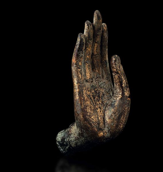 Mano benedicente in bronzo con tracce di doratura, Thailandia, XVIII secolo  - Asta Fine chinese works of art - Associazione Nazionale - Case d'Asta italiane