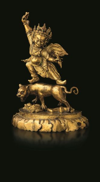 Grande figura di Yama Lord of Hell in bronzo dorato con innesti di pietre dure, Cina, Dinastia Qing, XIX secolo  - Asta Fine chinese works of art - Associazione Nazionale - Case d'Asta italiane