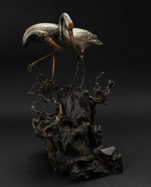 Radice in legno montata con figure di gru e altri piccoli animali in argento parzialmente dorato, Giappone, periodo Meiji (1868-1912)  - Asta Fine chinese works of art - Associazione Nazionale - Case d'Asta italiane