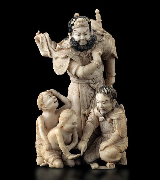 Okimono scolpito in avorio parzialmente dipinto raffigurante guerrieri con fanciulli, Giappone, periodo Meiji (1868-1912)  - Asta Fine chinese works of art - Associazione Nazionale - Case d'Asta italiane