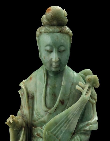 Grande e rara figura di dama con strumento musicale scolpita in giada Celadon, Cina, Dinastia Qing, marca e del periodo Qianlong (1736-1796)  - Asta Fine chinese works of art - Associazione Nazionale - Case d'Asta italiane