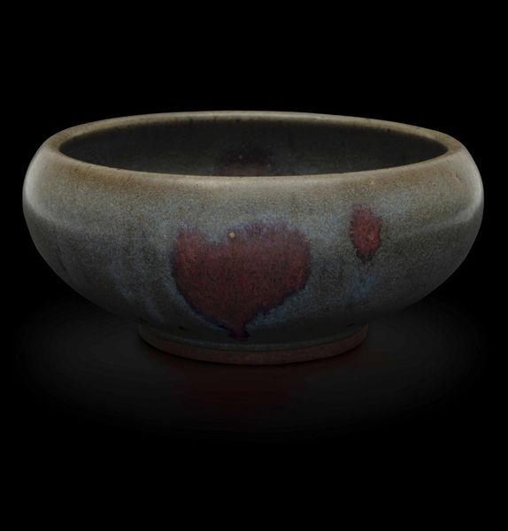 Coppa in porcellana Jun con smalto nei toni del celeste e colpi di viola, Cina, Dinastia Ming, XVII secolo  - Asta Fine chinese works of art - Associazione Nazionale - Case d'Asta italiane