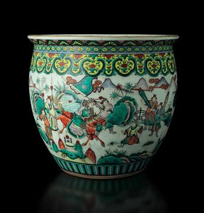 Cachepot in porcellana Famiglia Verde raffigurante scontro tra cavalieri e figure di koi fish all'interno, Cina, Dinastia Qing, epoca Daoguang (1821-1850)  - Asta Fine chinese works of art - Associazione Nazionale - Case d'Asta italiane