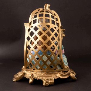 Raro gruppo in porcellana raffigurante personaggio e Cane di Pho, Cina, Dinastia Qing, epoca Qianlong (1736-1796)  - Asta Fine chinese works of art - Associazione Nazionale - Case d'Asta italiane