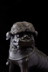 Grande incensiere a foggia di cane di Pho in bronzo, Cina, Dinastia Ming, XVII secolo  - Asta Fine chinese works of art - Associazione Nazionale - Case d'Asta italiane