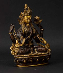 Figura di Buddha seduto su fiore di loto in bronzo con tracce di doratura, Tibet, XIX secolo  - Asta Fine chinese works of art - Associazione Nazionale - Case d'Asta italiane
