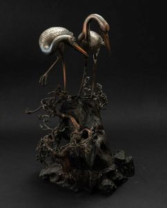 Radice in legno montata con figure di gru e altri piccoli animali in argento parzialmente dorato, Giappone, periodo Meiji (1868-1912)  - Asta Fine chinese works of art - Associazione Nazionale - Case d'Asta italiane