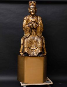 Importante figura di dignitario in legno laccato e dorato, Cina, Canton, Dinastia Qing, XVIII secolo  - Asta Fine chinese works of art - Associazione Nazionale - Case d'Asta italiane