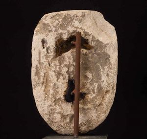 Testa di Buddha scolpita in pietra, Thailandia, Ayutthaya, XVI secolo  - Asta Fine chinese works of art - Associazione Nazionale - Case d'Asta italiane