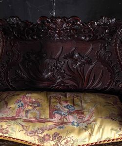 Sedia scolpita in legno con decori vegetali, Cina, Dinastia Qing, XIX secolo  - Asta Fine chinese works of art - Associazione Nazionale - Case d'Asta italiane