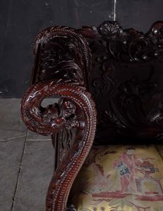 Sedia scolpita in legno con decori vegetali, Cina, Dinastia Qing, XIX secolo  - Asta Fine chinese works of art - Associazione Nazionale - Case d'Asta italiane