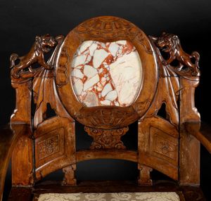 Coppia di poltrone in legno di Huanghuali con schienale in marmo e motivi araldici, Cina, Dinastia Qing, XIX secolo  - Asta Fine chinese works of art - Associazione Nazionale - Case d'Asta italiane