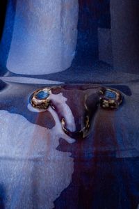 Grande e raro vaso in porcellana flamb sui toni del viola e dell'azzurro con mascheroni, Cina, Dinastia Qing, marca e del periodo Qianlong (1736-1796)  - Asta Fine chinese works of art - Associazione Nazionale - Case d'Asta italiane
