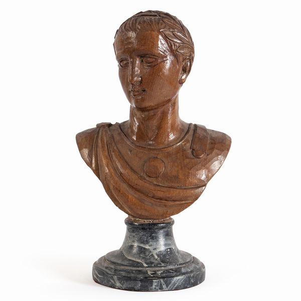Busto in legno e legno laccato  - Asta Da Importanti Collezioni Romane - Associazione Nazionale - Case d'Asta italiane