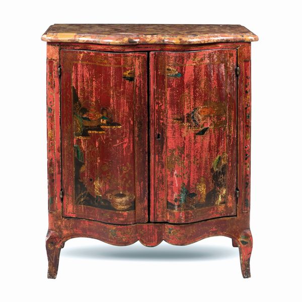 Credenza in legno laccato rosso  - Asta Da Importanti Collezioni Romane - Associazione Nazionale - Case d'Asta italiane