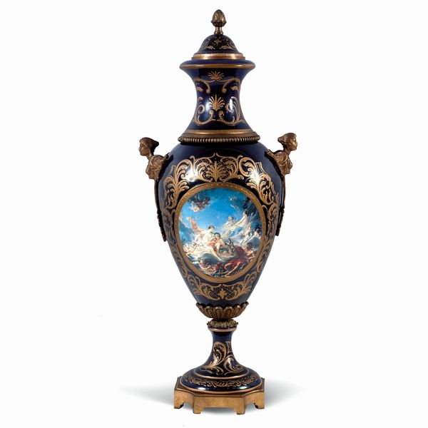 Vaso in porcellana blu e bronzo  - Asta Da Importanti Collezioni Romane - Associazione Nazionale - Case d'Asta italiane