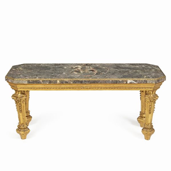 Tavolino da salotto in legno dorato  - Asta Da Importanti Collezioni Romane - Associazione Nazionale - Case d'Asta italiane