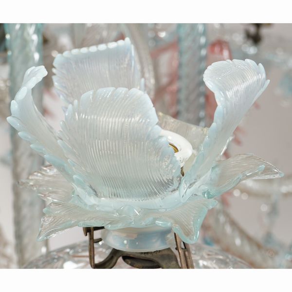 Grande lampadario a dodici luci in vetro di Murano  - Asta Da Importanti Collezioni Romane - Associazione Nazionale - Case d'Asta italiane