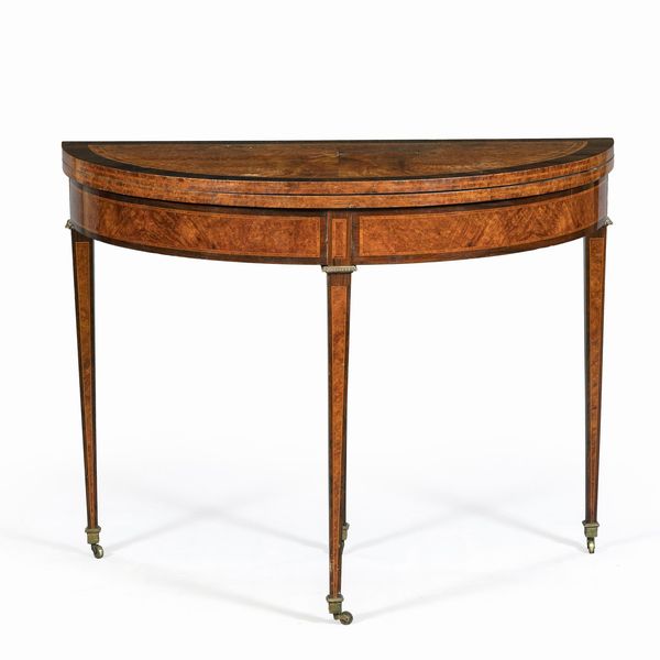 Tavolo da gioco demi-lune  - Asta Da Importanti Collezioni Romane - Associazione Nazionale - Case d'Asta italiane