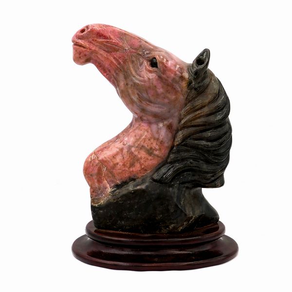 Scultura in rodocrosite  - Asta Da Importanti Collezioni Romane - Associazione Nazionale - Case d'Asta italiane