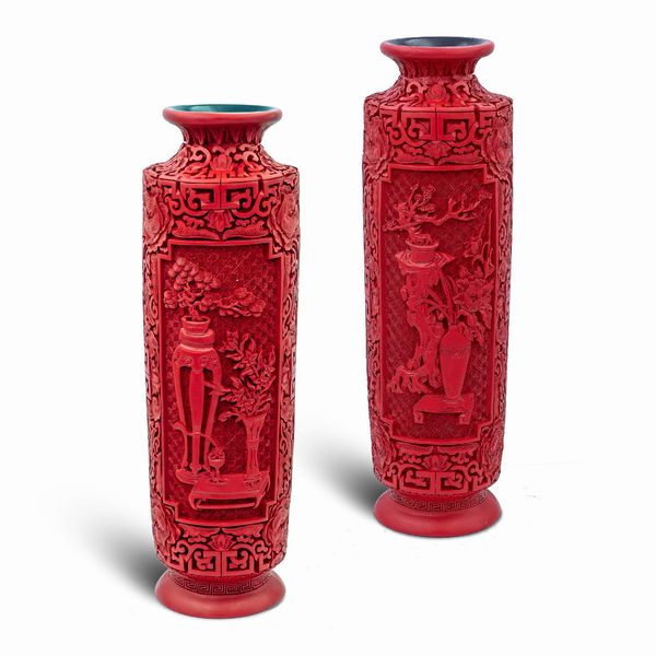 Coppia di vasi in lacca rossa  - Asta Da Importanti Collezioni Romane - Associazione Nazionale - Case d'Asta italiane