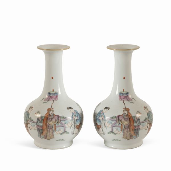 Coppia di vasi in porcellana policroma  - Asta Da Importanti Collezioni Romane - Associazione Nazionale - Case d'Asta italiane