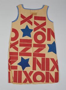 AUTORE NON IDENTIFICATO : Abito di carta ''Nixon''.  - Asta Asta 380 | ARTE MODERNA E CONTEMPORANEA Virtuale - Associazione Nazionale - Case d'Asta italiane