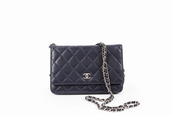CHANEL : Mini borsa  - Asta Luxury Fashion - Associazione Nazionale - Case d'Asta italiane