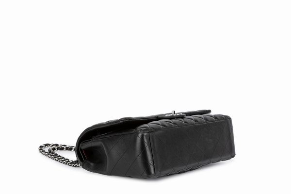 CHANEL : Borsa Jumbo  - Asta Luxury Fashion - Associazione Nazionale - Case d'Asta italiane