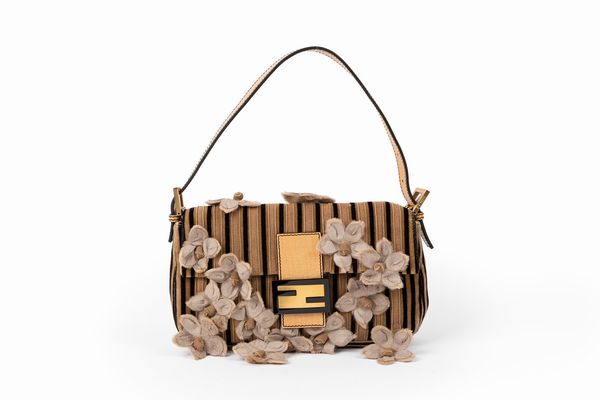 Fendi : Borsa Baguette  - Asta Luxury Fashion - Associazione Nazionale - Case d'Asta italiane