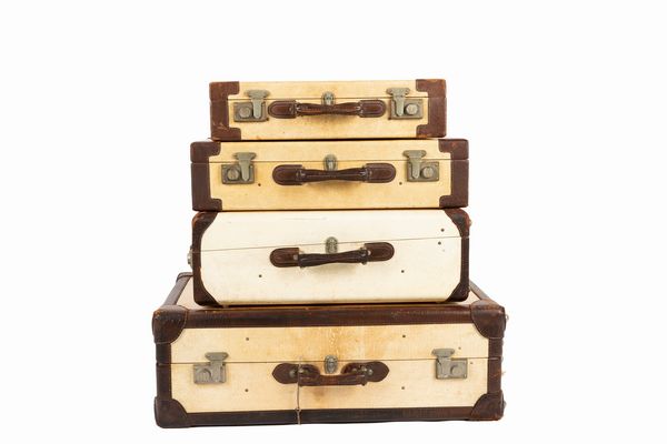 Set di quattro valigie  - Asta Luxury Fashion - Associazione Nazionale - Case d'Asta italiane