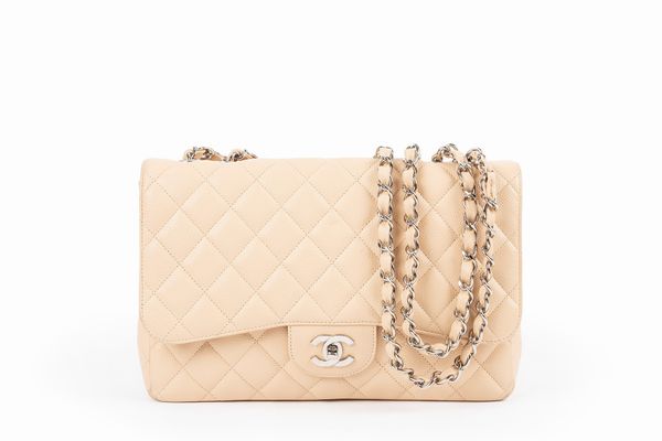 CHANEL : Borsa cm 30  - Asta Luxury Fashion - Associazione Nazionale - Case d'Asta italiane