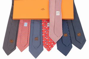 Hermès - Lotto di sette cravatte