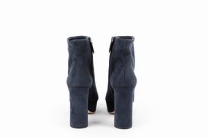 Miu Miu : Stivaletto alla caviglia  - Asta Luxury Fashion - Associazione Nazionale - Case d'Asta italiane