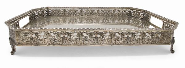 Guantiera in argento  - Asta L'Arte della Tavola - Associazione Nazionale - Case d'Asta italiane