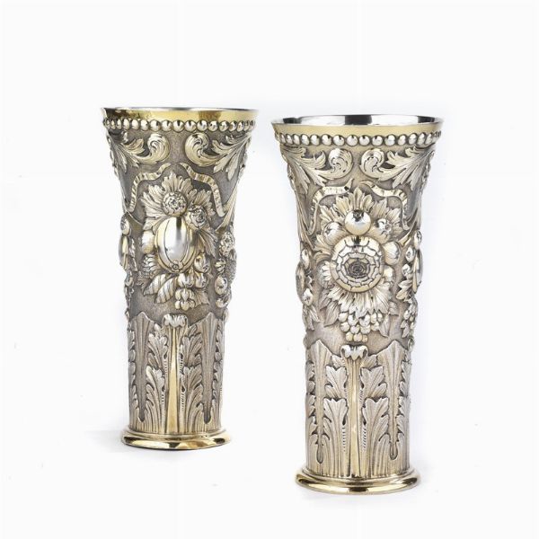 COPPIA DI VASI, LONDRA, 1898, ARGENTIERE LAMBERT&CO  - Asta Argenti italiani ed europei - Associazione Nazionale - Case d'Asta italiane