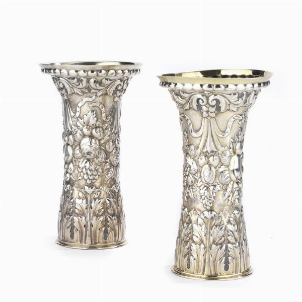 COPPIA DI VASI, LONDRA, 1874, ARGENTIERE LAMBERT&CO  - Asta Argenti italiani ed europei - Associazione Nazionale - Case d'Asta italiane