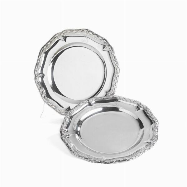 COPPIA DI PIATTI, PARIGI, INIZI SECOLO XX, ARGENTIERI RISLER & CARR&Eacute;  - Asta Argenti italiani ed europei - Associazione Nazionale - Case d'Asta italiane