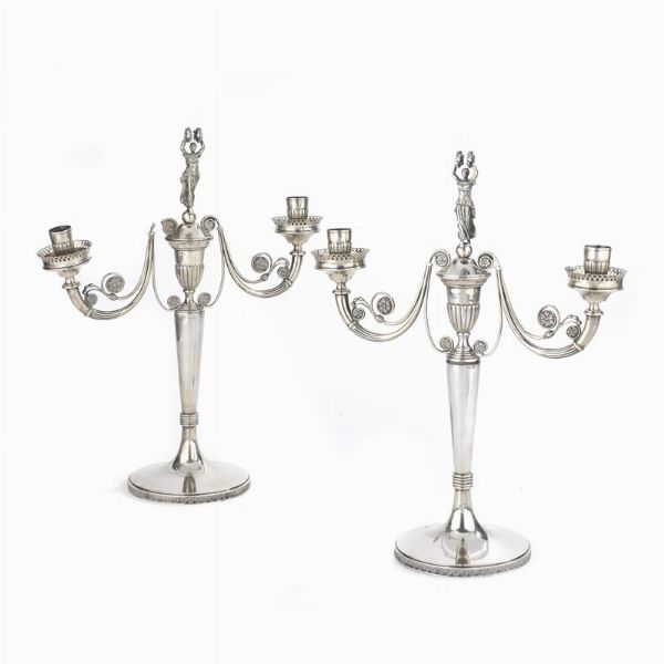 COPPIA DI CANDELABRI, SECOLO XX  - Asta Argenti italiani ed europei - Associazione Nazionale - Case d'Asta italiane
