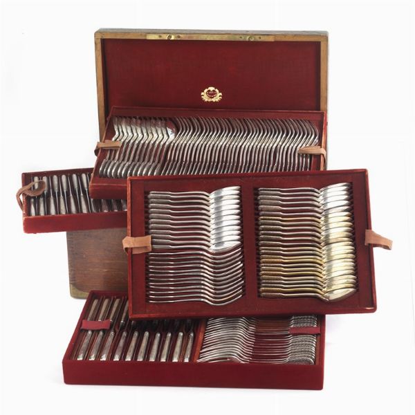 SERVIZIO DI POSATE, PARIGI, 1900 CIRCA, ARGENTIERE ANDR� AUCOC  - Asta Argenti italiani ed europei - Associazione Nazionale - Case d'Asta italiane