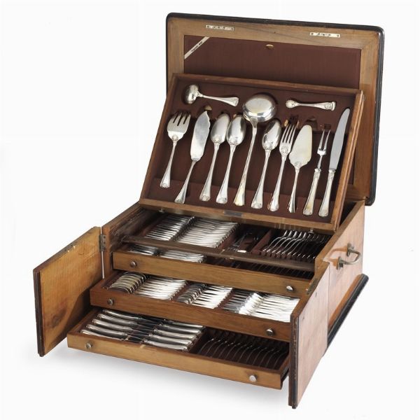 SERVITO DI POSATE, ALESSANDRIA, SECOLO XX, ARGENTIERI RICCI & C.  - Asta Argenti italiani ed europei - Associazione Nazionale - Case d'Asta italiane