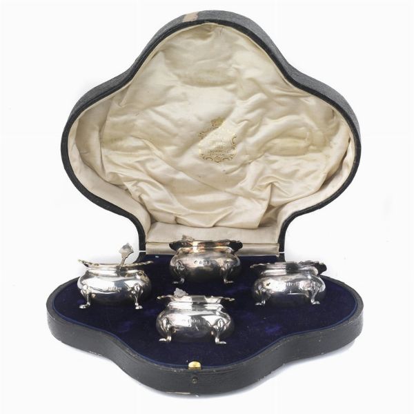 QUATTRO SALIERE, BIRMINGHAM, 1912, ARGENTIERE ALEXANDER CLARK & CO e 1918, ARGENTIERE WILLIAM HUTTON & SONS LTD  - Asta Argenti italiani ed europei - Associazione Nazionale - Case d'Asta italiane