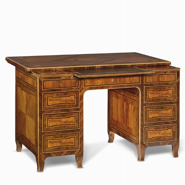 GRANDE SCRIVANIA, FIRENZE, FINE SECOLO XVIII  - Asta International fine art e objets de vertu russi da un'importante collezione - Associazione Nazionale - Case d'Asta italiane