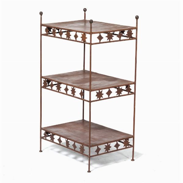 Etagere in metallo a tre ripiani  - Asta Antiquariato Ottobre  - Associazione Nazionale - Case d'Asta italiane